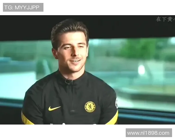 猜猜这位足球明星是谁他的成就与风采让人难以忘怀 猜猜这位足球明星是谁他的成就与风采让人难以忘怀