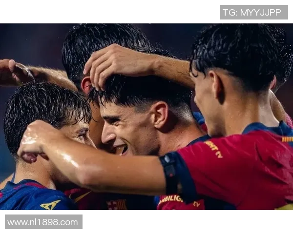 足球巨星华丽进球瞬间回顾精彩时刻与感动瞬间的完美结合