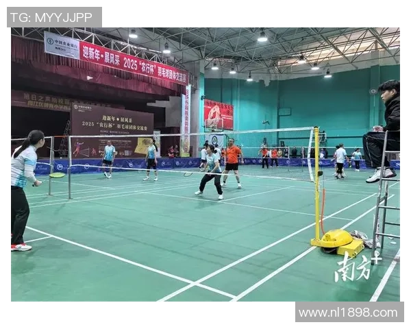 赛后复盘北京羽毛球队与成都羽毛球队的团队协作与战术分析