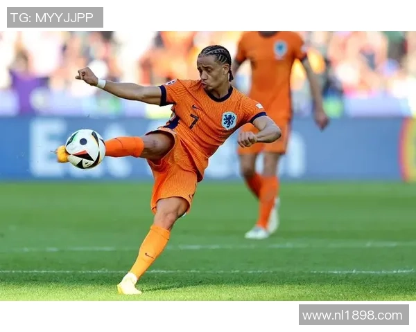 足球明星的独特象征物品展示与背后故事解析